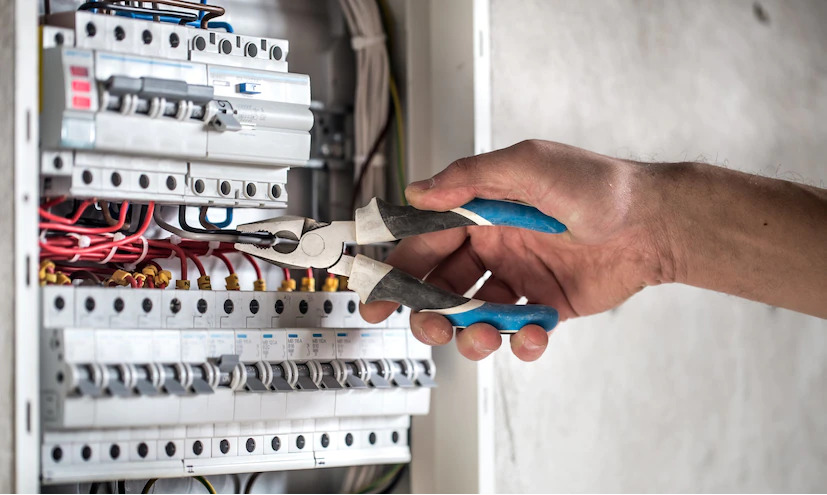 electricians in Lansing MI